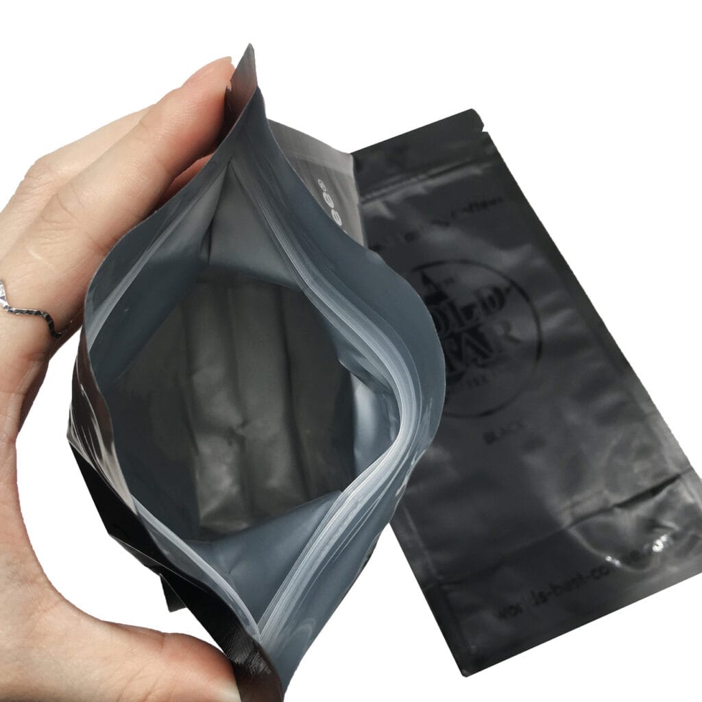 Custom Logo Flat Bottom Pouch With Valve And Zip Lock Factory OEM Bolsas De 250g500g1kg Cafe Packaging Coffee Bags